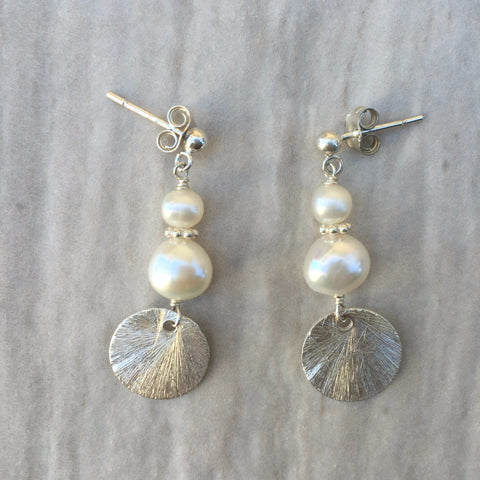 White Pearl Earrings With Round Silver E-1