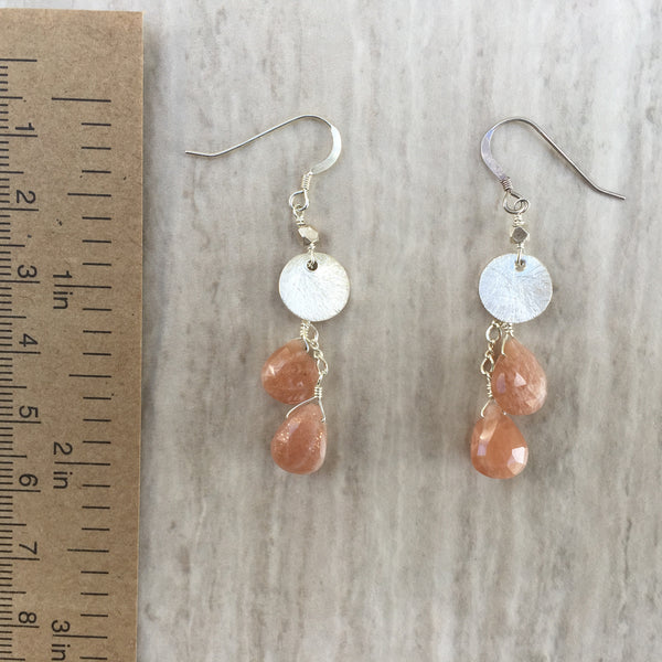 Sunstone Puffed Teardrop With Silver Circle Earrings E-17